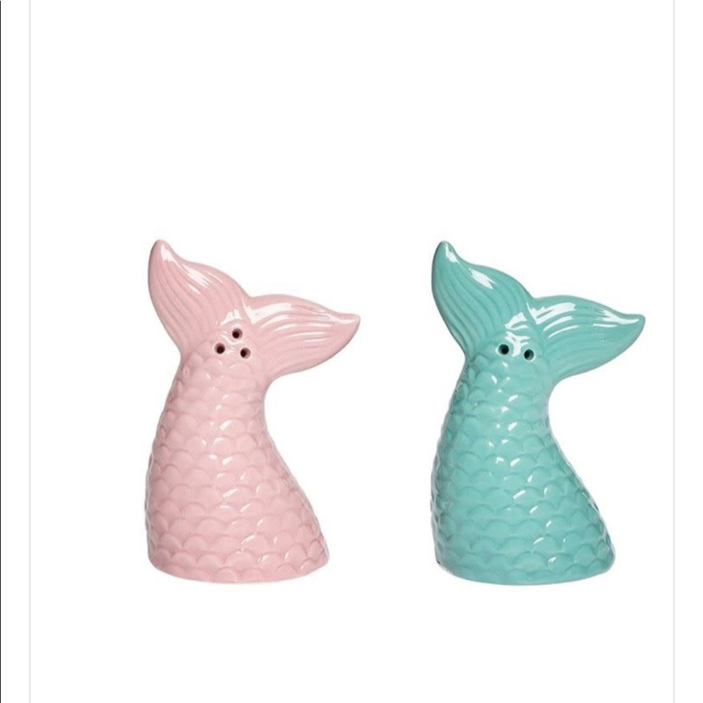 BCL mermaid tails pink and blue salt and pepper shakers NWT